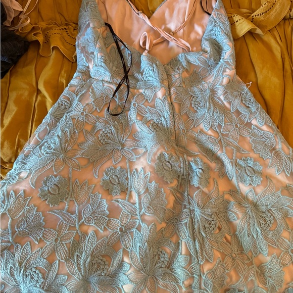 Blue lace floral dress - Picture 8 of 9